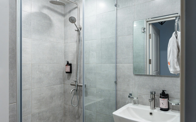 KeyGo #0121 ryadom s Kaskadom Apartments