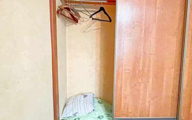 Na Geologicheskoy ulitse 20 Flat