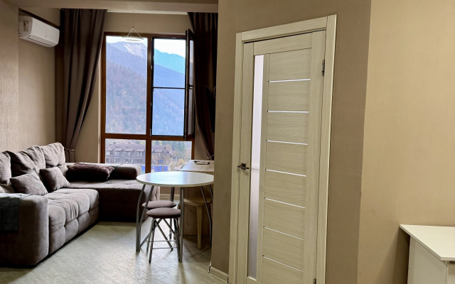 Apartamenty v serdce poselka Krasnaa polana s sikarnym vidom na gory