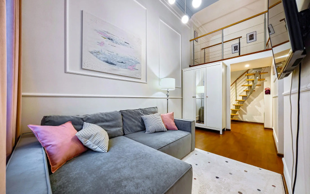 Апартаменты Невский 18 Николь и Мишель