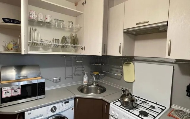 Na Suzdalskom Prospekte 21 Flat
