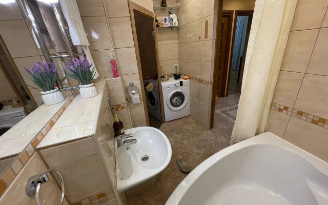 Dvuhkomnatnaya s saunoj u Verhnego ozera Flat