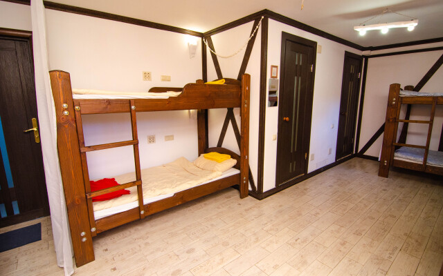 Berloga House Hostel