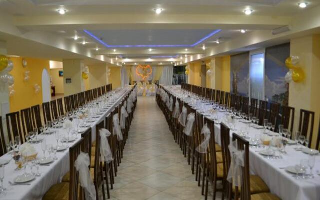 Mirabel Hotel