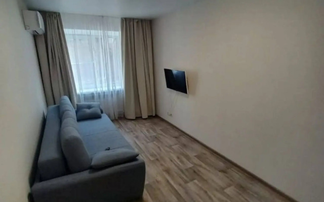 Na Ulitse Bashidze 8 Flat