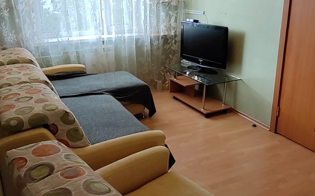 Квартира 3-комнатная на Строителей 37