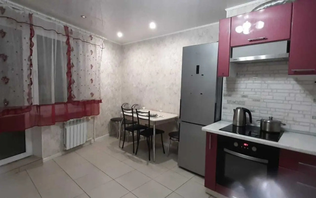 Na Ulitse Vysotnaya 2 Flat