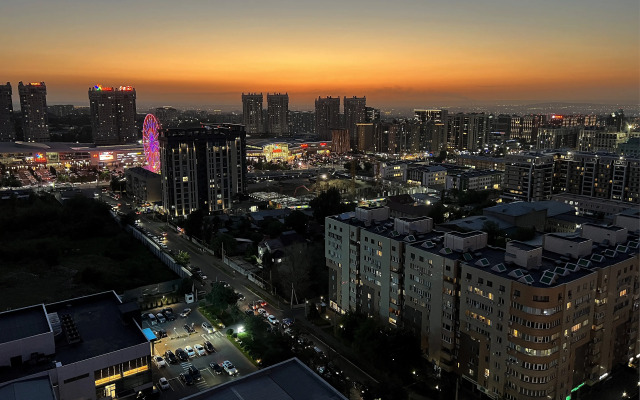 Prostorny Lyuks s Shikarnym Vidom Flat