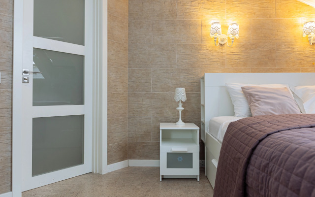 V Samom Tsentre Kurortnogo Zelenogradska Flat