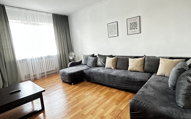 3 rooms Zhetysu 1 Flat
