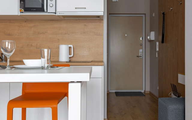 Studiya u Metro Parnas Apartments