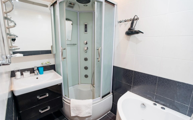 Апартаменты Трехкомнатные на Энгельса