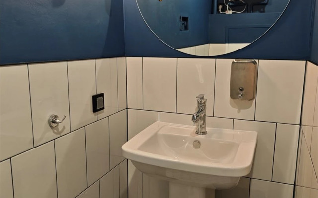 Меблированные комнаты Гости Любят на Жуковского