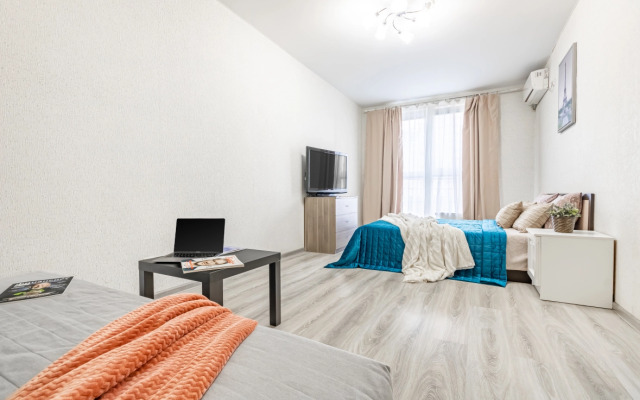 Апартаменты Студия с Балконом и Красивым Видом Юг-Апарт