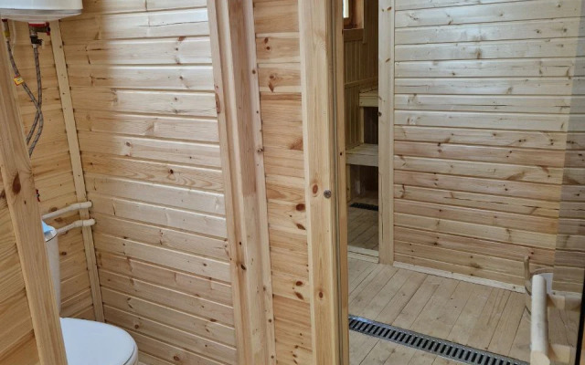 V Lesu Glamping