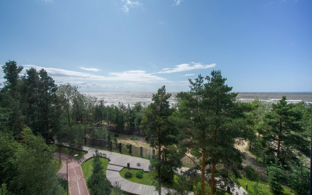 Dlya Bolshoy Semyi S Vidom Na Zaliv Flat