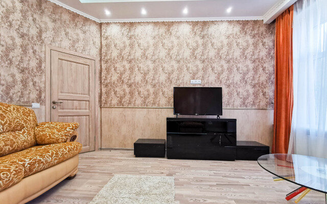 Апартаменты трехкомнатные Apartico на Марата