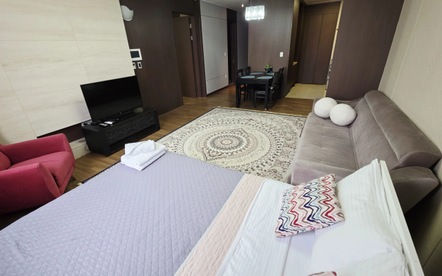 Апартаменты Luxury возле посольства США 12й этаж с шикарным видом на Мечеть