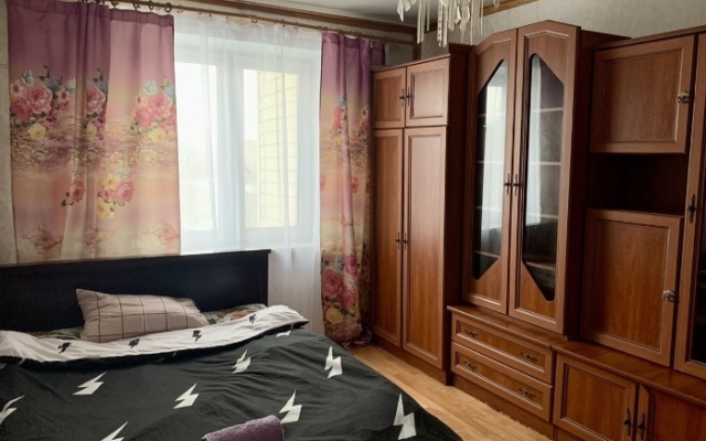 Prostornaya trexkomnatnaya Flat