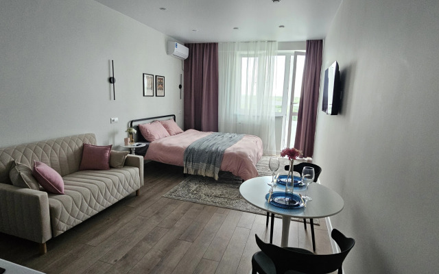 Sovremennaya S Vidom Na Les Flat