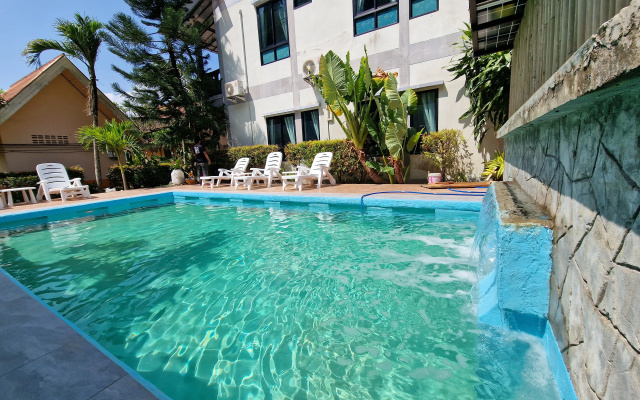 Курортный отель Rim Khao Resort