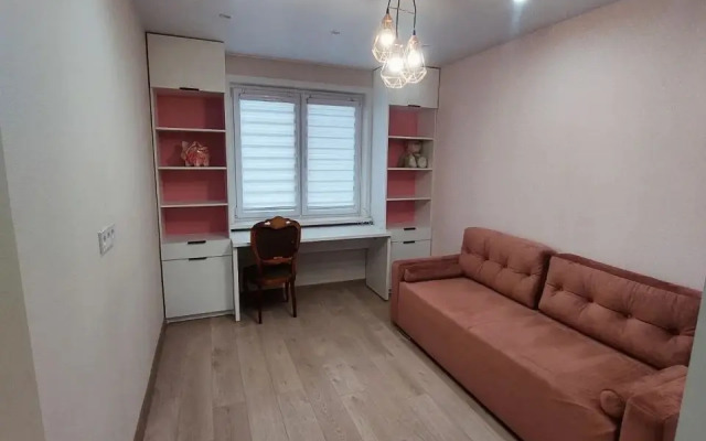 Квартира 4-х комнатная рядом с Triniti