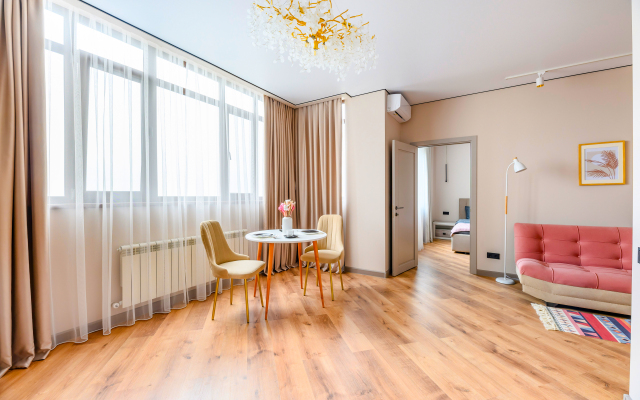 37 Samy Tsentr Idealno dlya Komandirovannogo i Turista Apartments