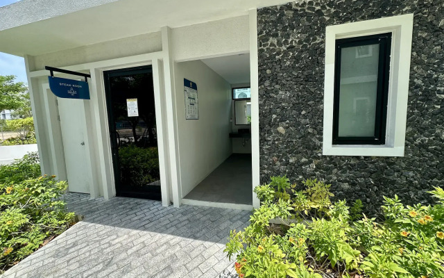 The Titie Halo1 Apartments