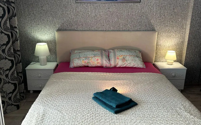 Studio Xm Na Surgutskoy 15 Apartments