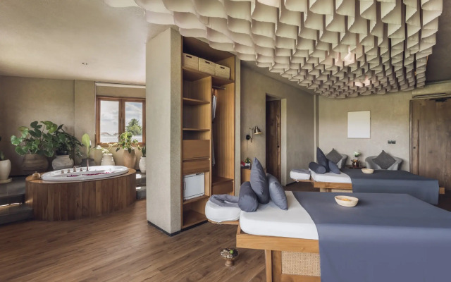 Курортный отель Sini Vie Resort & Spa Seminyak by Ini Vie Hospitality