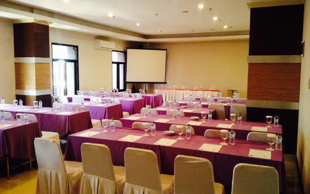 Aston Ketapang City Hotel