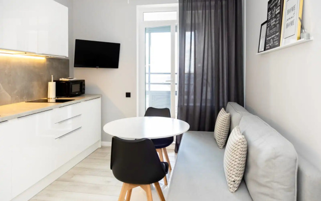 Apartments Apartamentyi Skylight na Parfenovskoj (2)