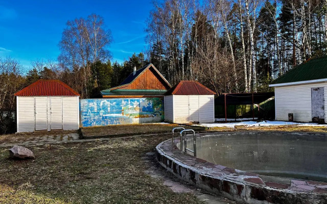 Частный дом двухэтажный на 1-й Лесной улице 1А