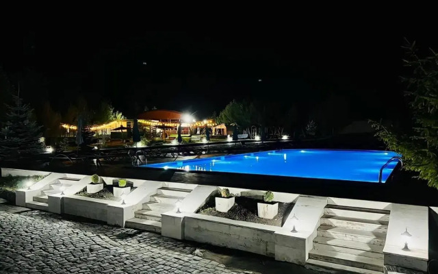 Noy Land Resort