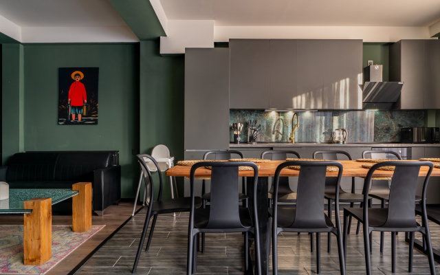 Chetyrehkomnatniye Niabi S Bilyyardom I Kinoteatrom Apartments
