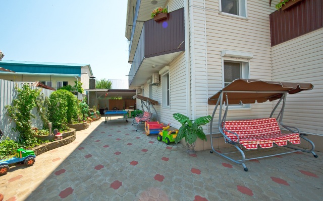 Garmoniya Guest House