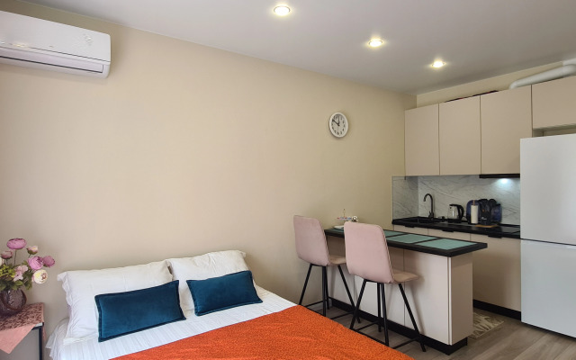 Uyutnaya S Balkonom V Sochi Flat