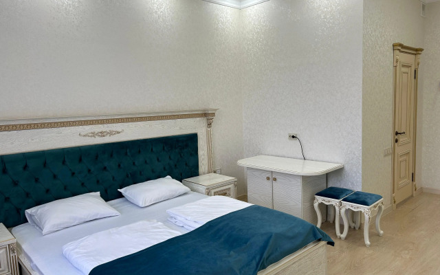 Dash Gapi Hotel