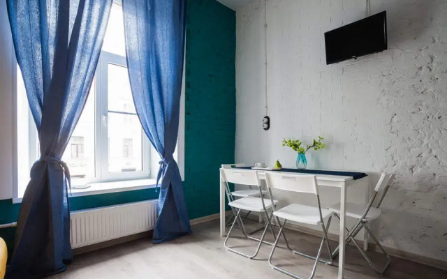 Квартира Большая студия на Правды