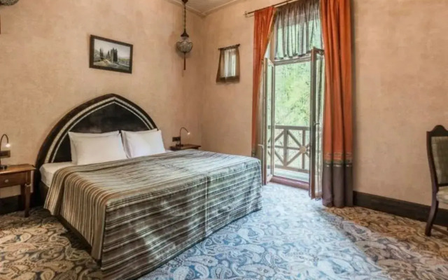 Russian Seasons Lermontov Boutique-hotel