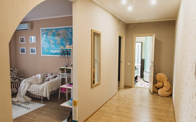 Bolshaya Bulvarnaya 10/21  Apartments
