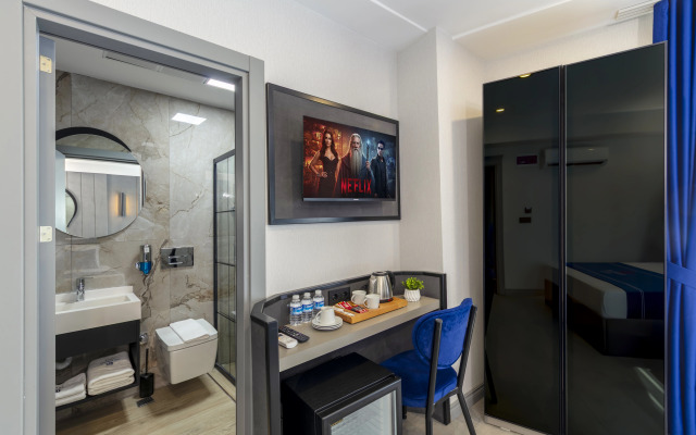 The Private Airport Hotel