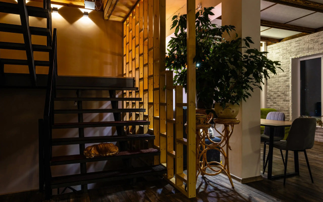 Ryzhiy poni Guest House