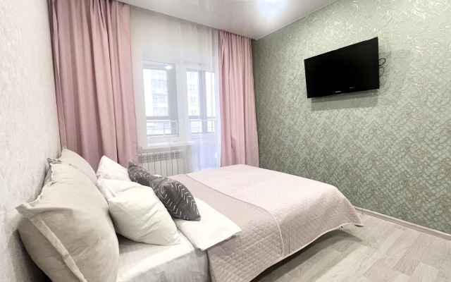 Na Uspenskogo 31b, 3 Spalnykh Mesta Flat