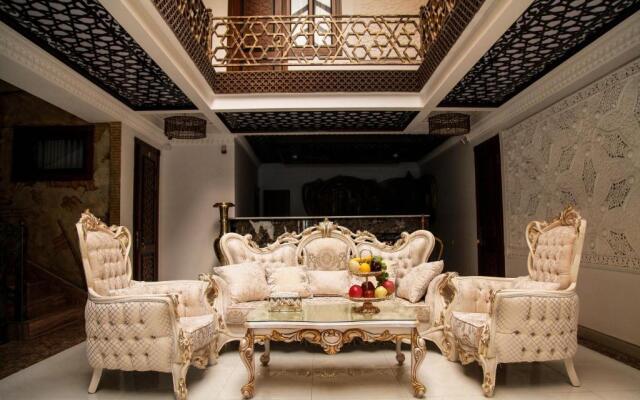 Suzangaron Boutique Hotel