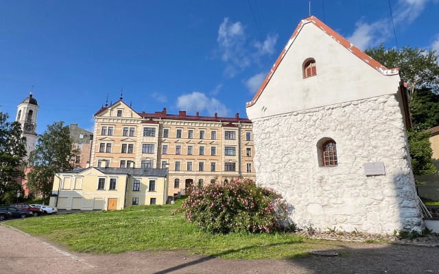 U Chasovoy Bashni I Doma Gildii Apartment