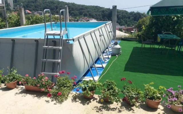 Yuzhnaya Palmira Guest house
