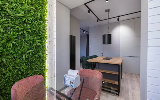 REHOME24 APARTMENTS Studiya 100 na 4 etazhe