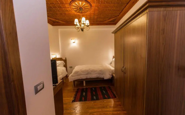 Onufri Hotel