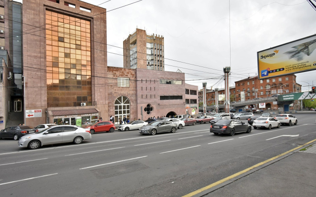 Metro 2 Flat